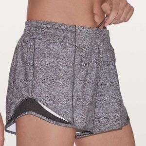 Lululemon Hotty Hot Short II 4" Heather  Multi Black Sz 6